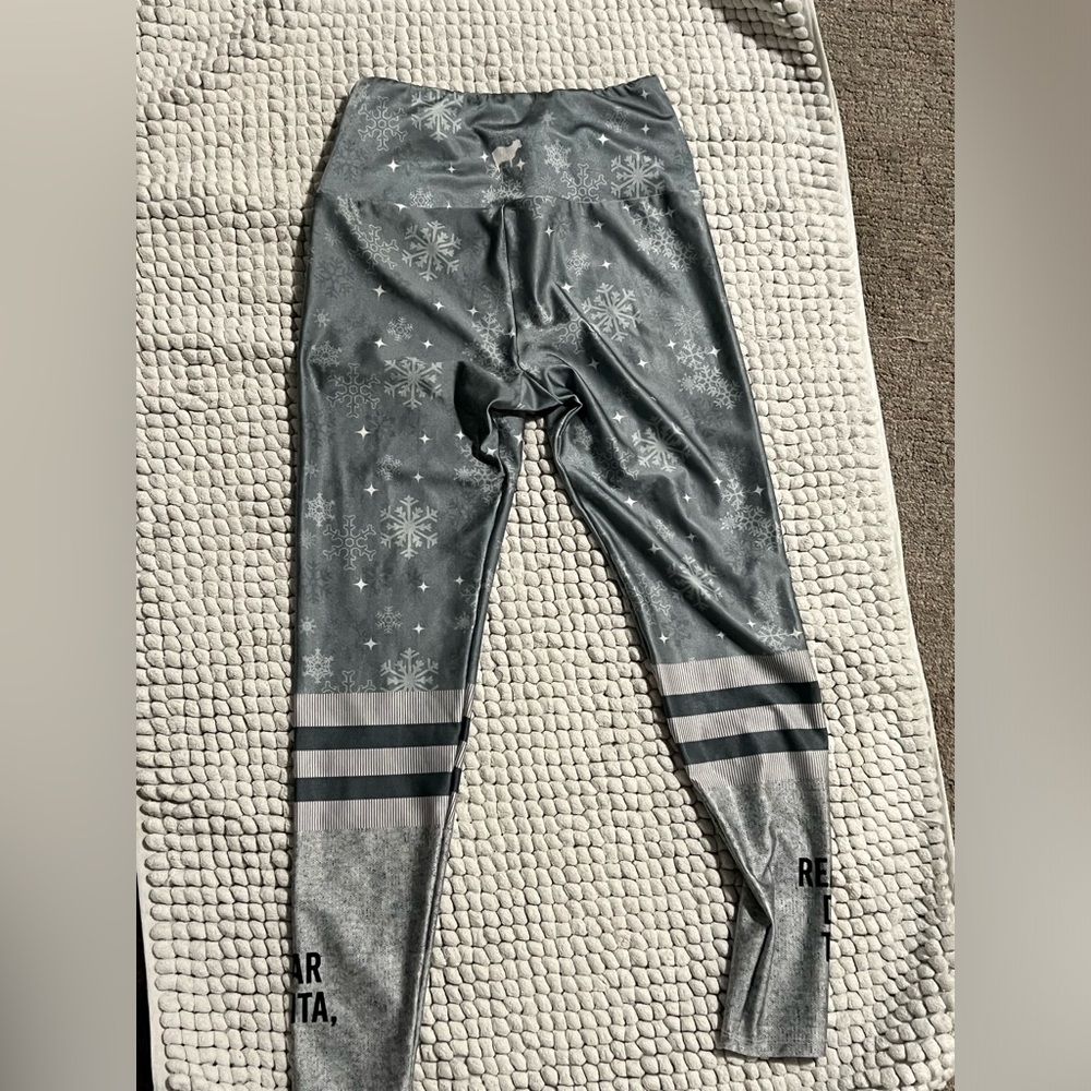 Goldsheep Snowflake ‘Dear Santa’ Leggings - Size M